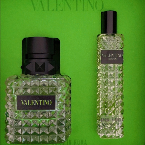 Valentino Vibrant Green Gift Box Perfume Set - Picture 4 of 5